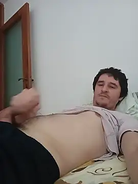 hugecock4u1990 online show from July 16, 2026, 10:32 am