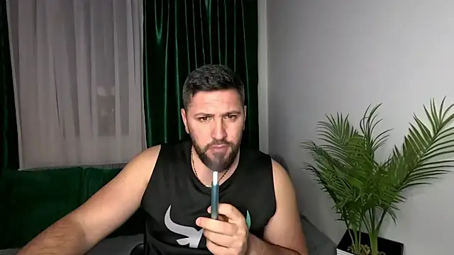 Gold Alpha Boy online show from May 7, 2026, 6:24 pm
