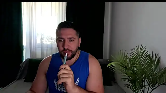 Snapshot of Gold_Alpha_Boy chatting on June 16, 2026, 5:54 am Gold Alpha Boy online show from June 16, 2026, 5:54 am