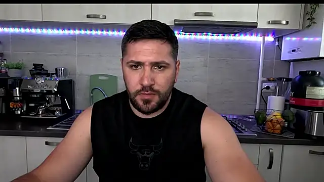 Snapshot of Gold_Alpha_Boy chatting on June 18, 2026, 1:59 pm Gold Alpha Boy online show from June 18, 2026, 1:59 pm