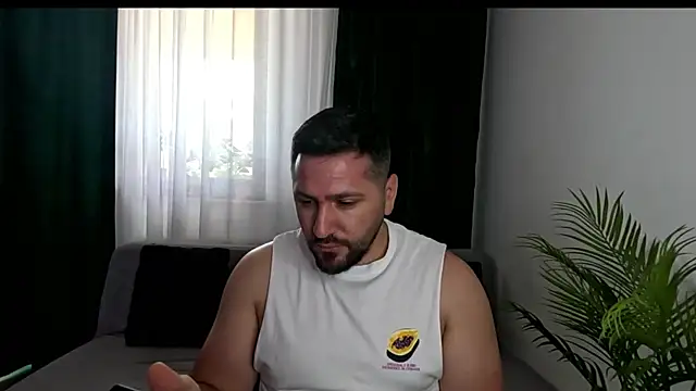 Snapshot of Gold_Alpha_Boy chatting on June 27, 2026, 12:22 pm Gold Alpha Boy online show from June 27, 2026, 12:22 pm
