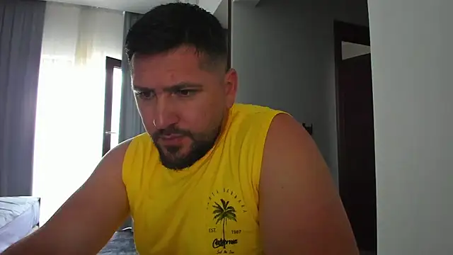 Snapshot of Gold_Alpha_Boy chatting on July 10, 2026, 12:41 pm Gold Alpha Boy online show from July 10, 2026, 12:41 pm