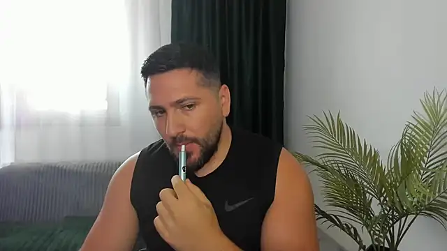 Snapshot of Gold_Alpha_Boy chatting on July 15, 2026, 7:02 am Gold Alpha Boy online show from July 15, 2026, 7:02 am