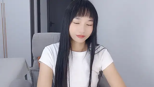 Lisa-3333 online show from October 12, 2025, 1:54 pm