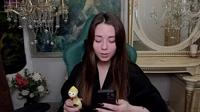 IvoryWood  online show from September 16, 2025, 3:46 pm