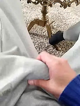 idhem   31 online show from February 18, 2026, 3:19 pm