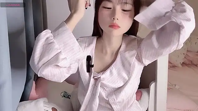 gougou77 online show from January 17, 2026, 12:43 pm