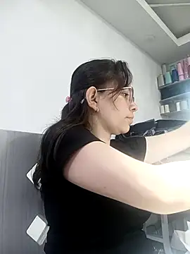 Isabella5 Brown  online show from October 4, 2025, 2:48 pm