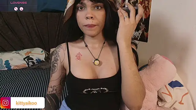 Snapshot of kitty_aikooo chatting on April 4, 2026, 11:02 pm kitty aikooo online show from April 4, 2026, 11:02 pm