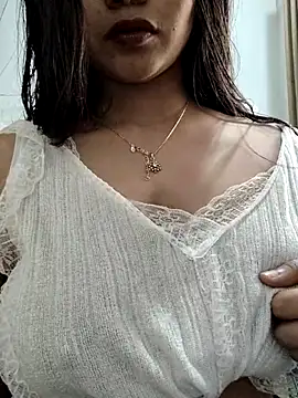 luv johrrra online show from December 15, 2025, 9:35 am