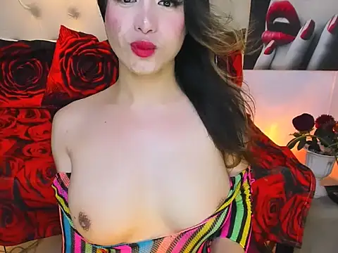 Playfullmaniac online show from October 18, 2025, 9:04 pm