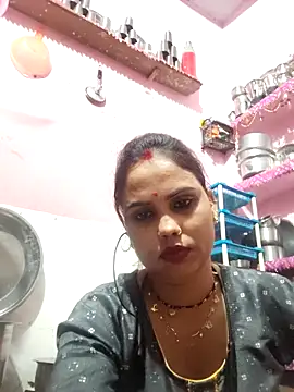 Cut ragni online show from February 25, 2026, 5:33 pm