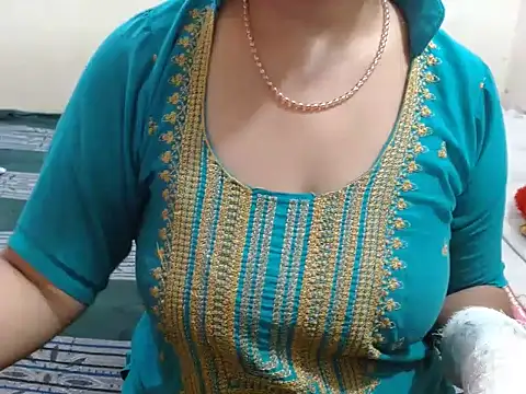 Hot anika  online show from October 14, 2025, 4:35 am