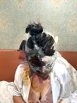 Snapshot of Candice888 chatting on November 3, 2025, 1:45 pm Candice888 online show from November 3, 2025, 1:45 pm