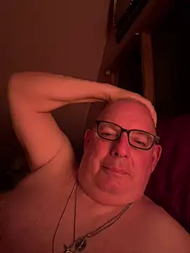 Snapshot of CharlieWeaver22 chatting on July 3, 2026, 3:02 am CharlieWeaver22 online show from July 3, 2026, 3:02 am