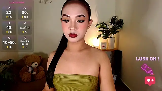 Snapshot of UrasianBIGcock696 chatting on February 19, 2026, 6:48 pm UrasianBIGcock696 online show from February 19, 2026, 6:48 pm