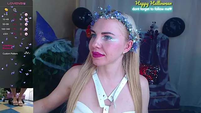 LiSinDoll online show from November 1, 2025, 7:10 am