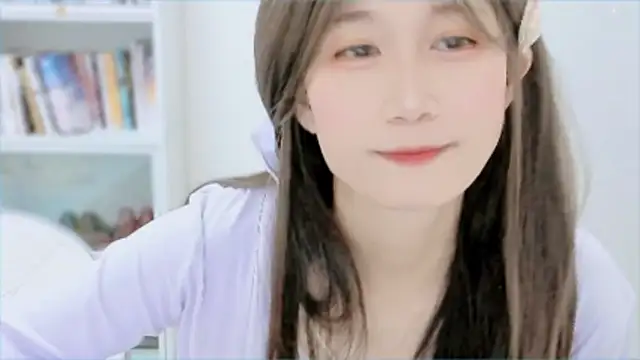 Rabbitlittlefool online show from December 21, 2025, 8:49 pm