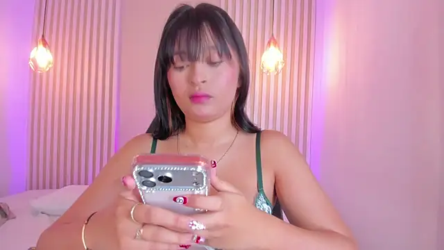 Snapshot of babe_katty chatting on April 22, 2026, 11:56 am babe katty online show from April 22, 2026, 11:56 am