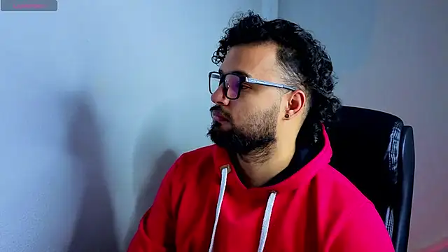 Ernesto-Rodriguez82 online show from October 17, 2025, 4:59 am