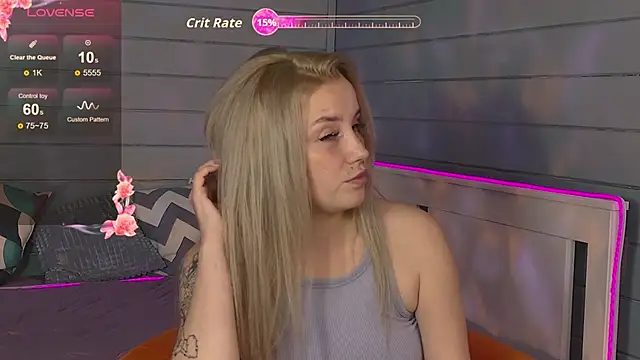 Snapshot of Crystal_Jull chatting on September 12, 2025, 11:43 am Crystal Jull online show from September 12, 2025, 11:43 am