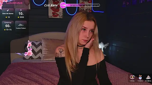 Snapshot of Crystal_Jull chatting on November 9, 2025, 4:49 pm Crystal Jull online show from November 9, 2025, 4:49 pm