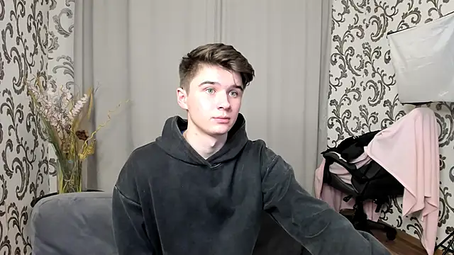 SherlockMax online show from September 26, 2025, 4:44 pm