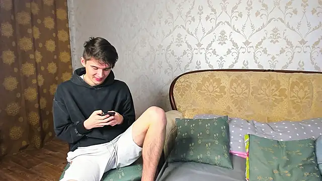 SherlockMax online show from October 2, 2025, 10:28 pm