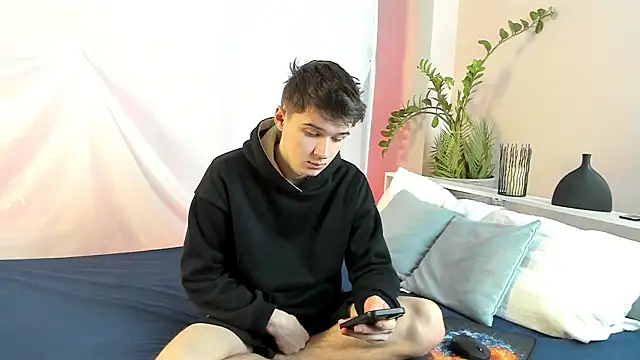 SherlockMax online show from February 5, 2026, 7:29 pm