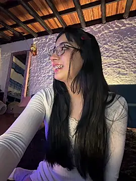 kaori 77 online show from April 6, 2026, 4:46 am