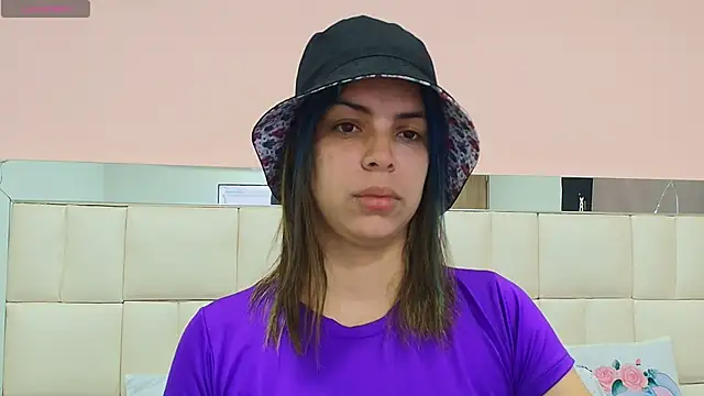 gisell gomez online show from November 7, 2025, 12:16 pm