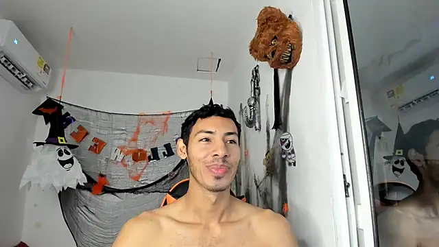 jhosep hamilton online show from October 31, 2025, 12:28 pm