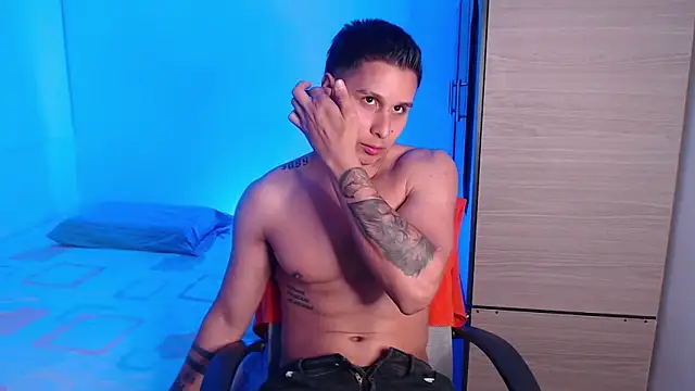 valentinosex1 online show from September 18, 2025, 11:07 pm