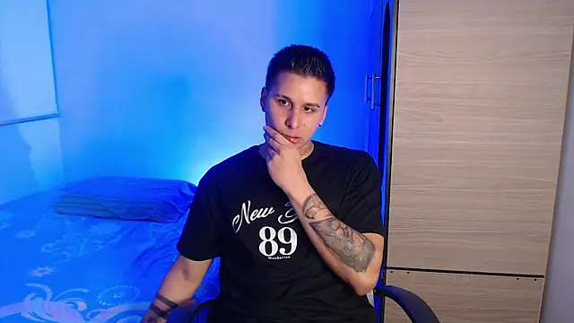 valentinosex1 online show from January 10, 2026, 6:09 pm