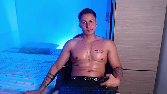 valentinosex1 online show from May 22, 2026, 11:32 pm