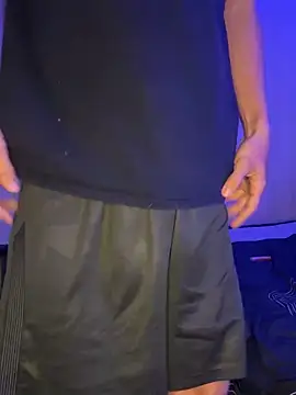 axel davis  online show from September 18, 2025, 8:44 pm