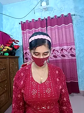 Cute Faria online show from November 10, 2025, 4:28 pm