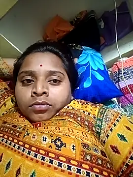 Hot crety online show from October 30, 2025, 5:35 pm