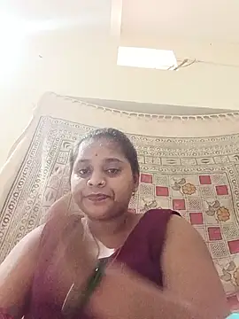Snapshot of Hot_crety chatting on July 24, 2026, 12:03 pm Hot crety online show from July 24, 2026, 12:03 pm