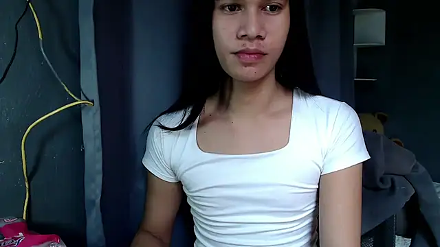 urseductivebarbie xx online show from October 6, 2025, 6:33 am