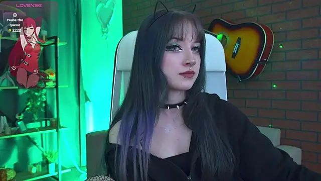 LiliLuna online show from February 20, 2026, 3:56 pm