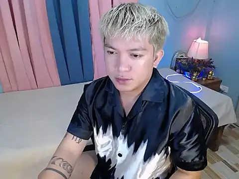 Snapshot of Fuckboii_intown chatting on July 5, 2026, 8:54 am Fuckboii intown online show from July 5, 2026, 8:54 am