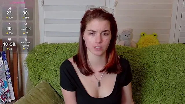 ElzaBlis online show from October 15, 2025, 5:13 pm