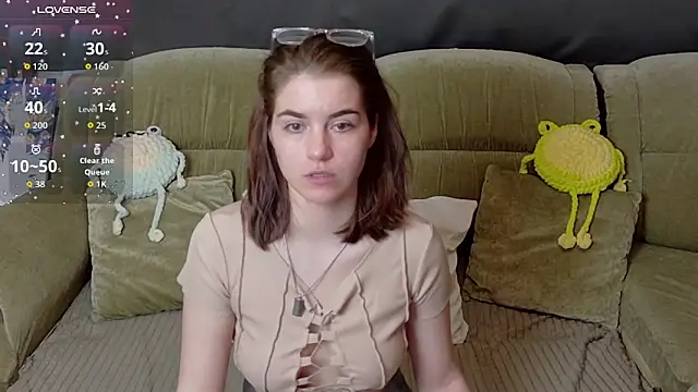 ElzaBlis online show from April 5, 2026, 4:04 pm