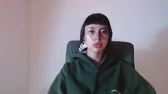  mavis2 online show from October 3, 2025, 7:55 pm