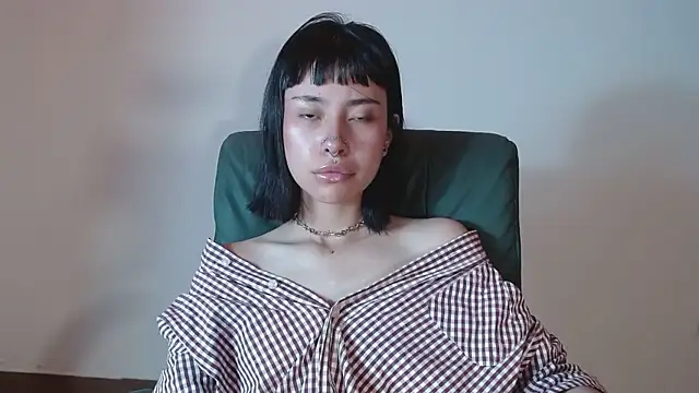  mavis2 online show from October 10, 2025, 7:57 pm