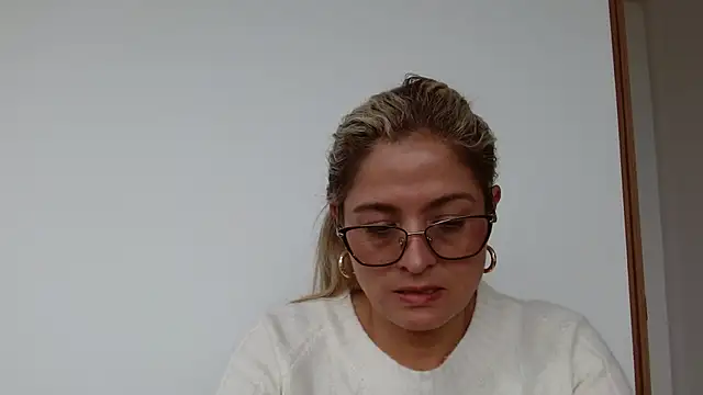 linda-mature43 online show from September 30, 2025, 5:51 pm