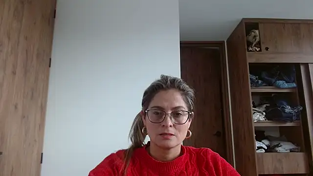 linda-mature43 online show from November 4, 2025, 7:13 pm