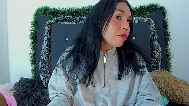 Adrianna Arias online show from December 20, 2025, 11:06 am