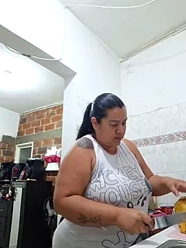 NARNYALABELLA online show from October 14, 2025, 11:38 pm